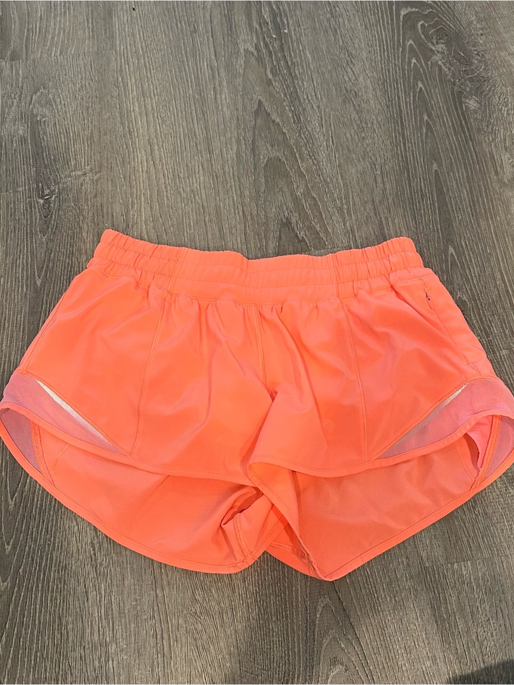Lululemon Hotty Hot Shorts in neon orange size 6